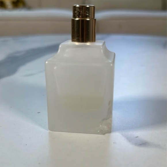Tom Ford eau de soleil blanc 30 m l - Picture 2 of 3